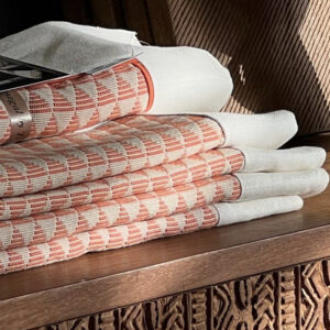 Chemin de Table Pyramide Orange – Image 4