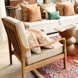 Fauteuil vintage à accoudoires fins en bois de dimb – Image 3