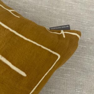 Coussin en Bogolan moutarde Maze – Image 4